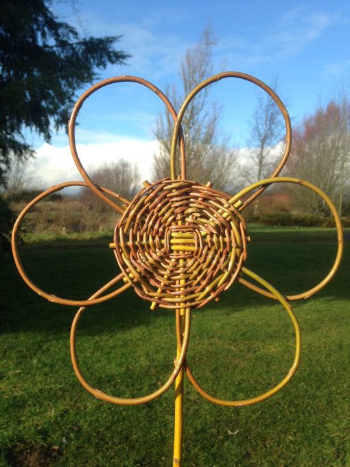 Easy willow project. Woven willow flower at Willows Nursery. Willow garden decoration